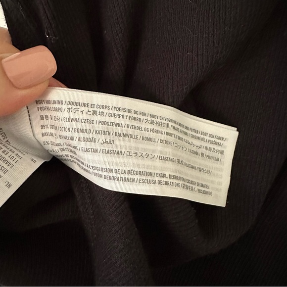 | abercrombie & fitch • lace cami v-neck ribbed bodysuit • size small | - Picture 9 of 12